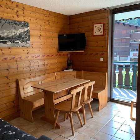 155 Piste Dans Mon Canape シャテル エクステリア 写真