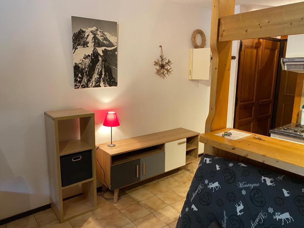 155 Piste Dans Mon Canape シャテル エクステリア 写真